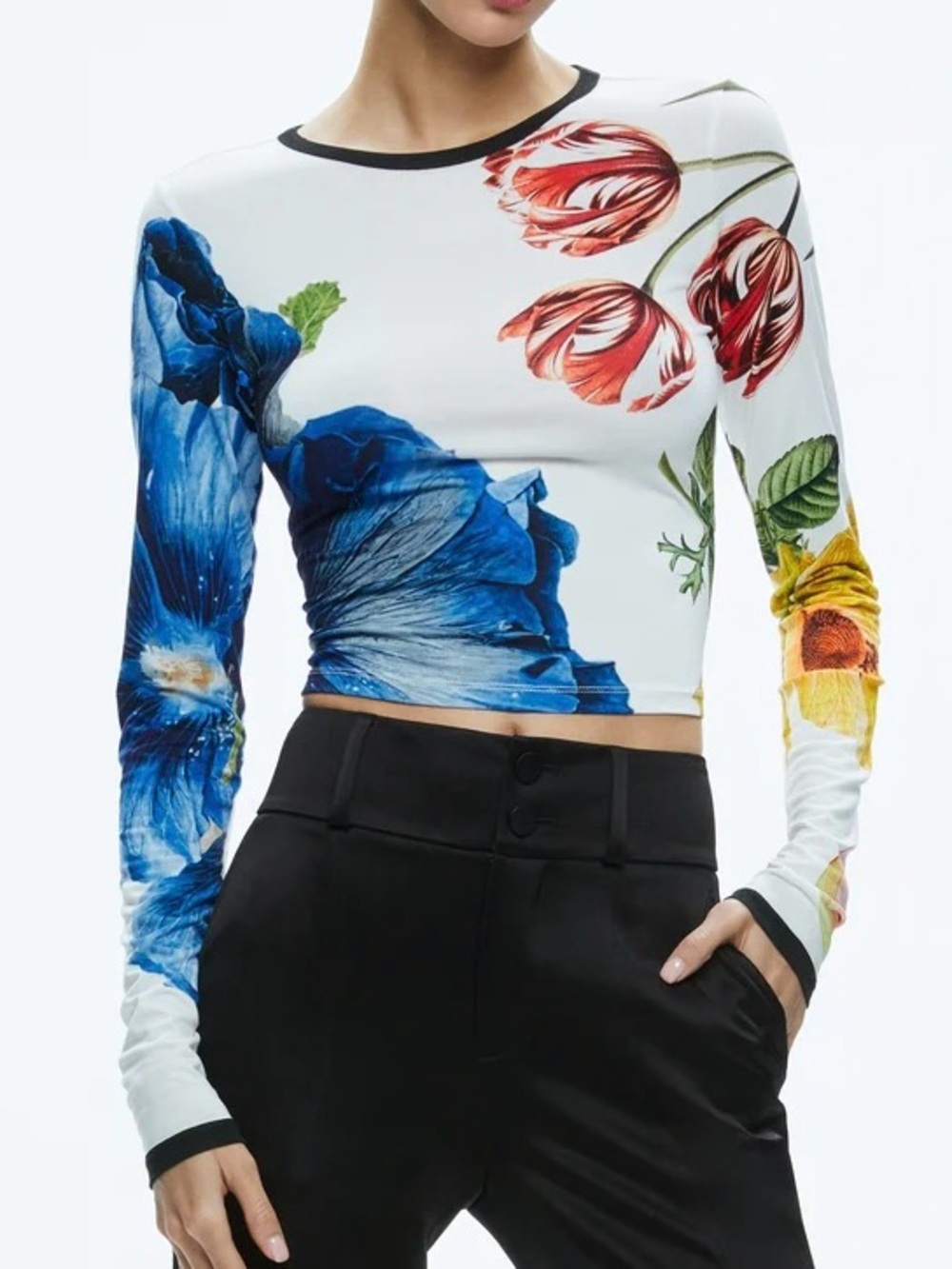 Alice + Olivia Delaina Floral Crewneck Crop Top size M - Picture 2 of 8